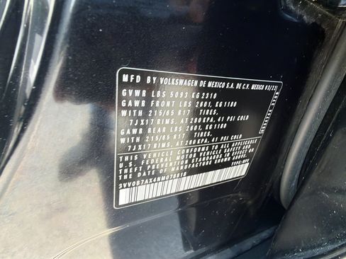 Used 2022 Volkswagen Tiguan S AWD/4WD image 34