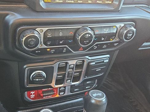 Certified 2023 Jeep Wrangler Unlimited Rubicon 392 w/ Trailer Tow Package image 35