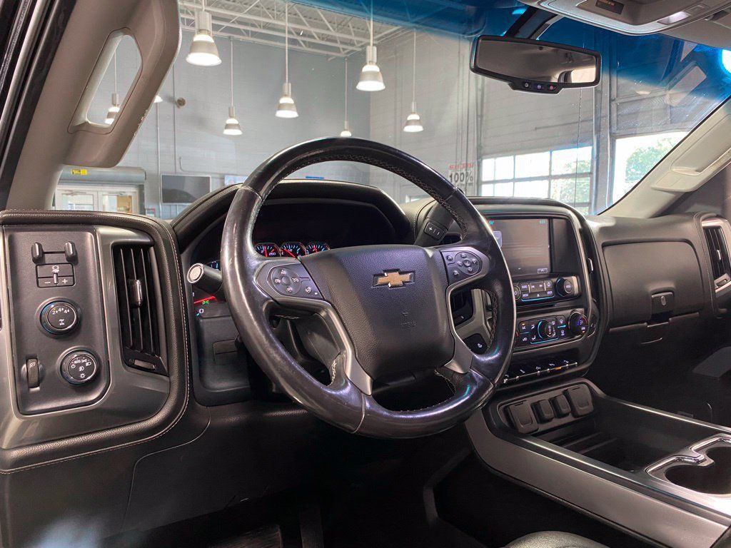 Used 2018 Chevrolet Silverado 2500 LTZ w/ Vortec Plus Package AWD/4WD image 19