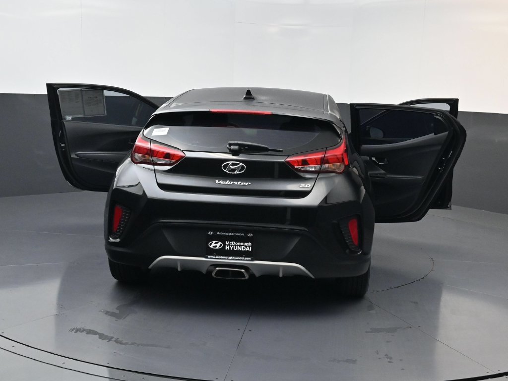 Used 2020 Hyundai Veloster 2.0 FWD image 32