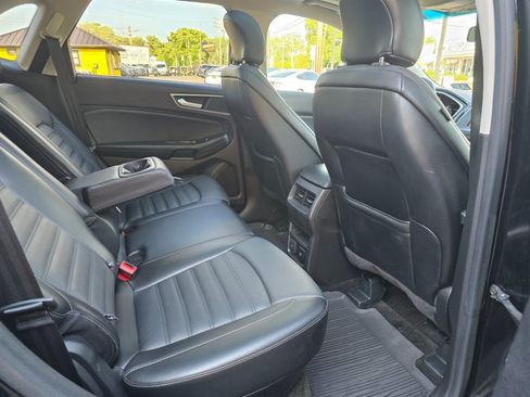 Used 2018 Ford Edge SEL w/ Equipment Group 201A AWD/4WD image 15