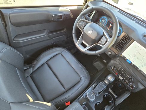 New 2025 Ford Bronco Badlands image 19