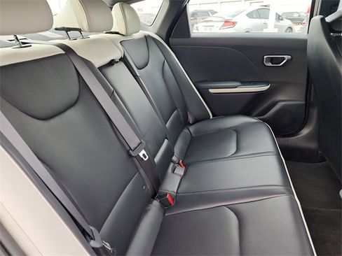 New 2025 Kia K4 GT-Line w/ GT-Line Premium Package image 17