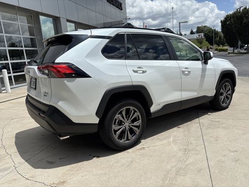 Used 2025 Toyota RAV4 XLE Premium w/ Weather Package AWD/4WD image 6