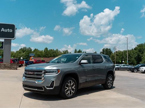 Used 2023 GMC Acadia SLE FWD image 1