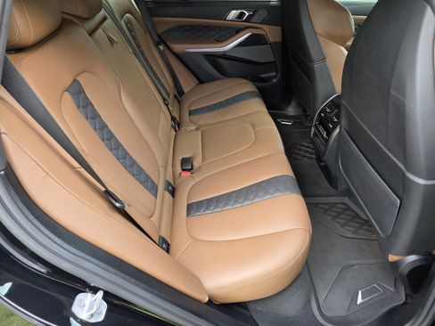 Used 2022 BMW X5 M w/ Executive Package AWD/4WD image 5