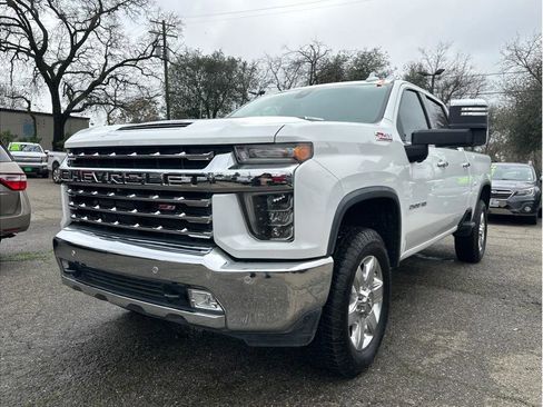 Used 2020 Chevrolet Silverado 2500 LTZ w/ LTZ Premium Package image 3