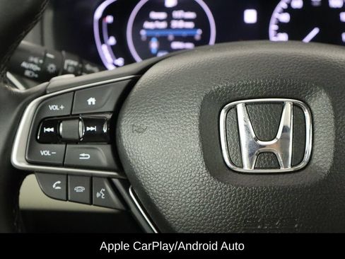 Used 2018 Honda Accord Touring image 8