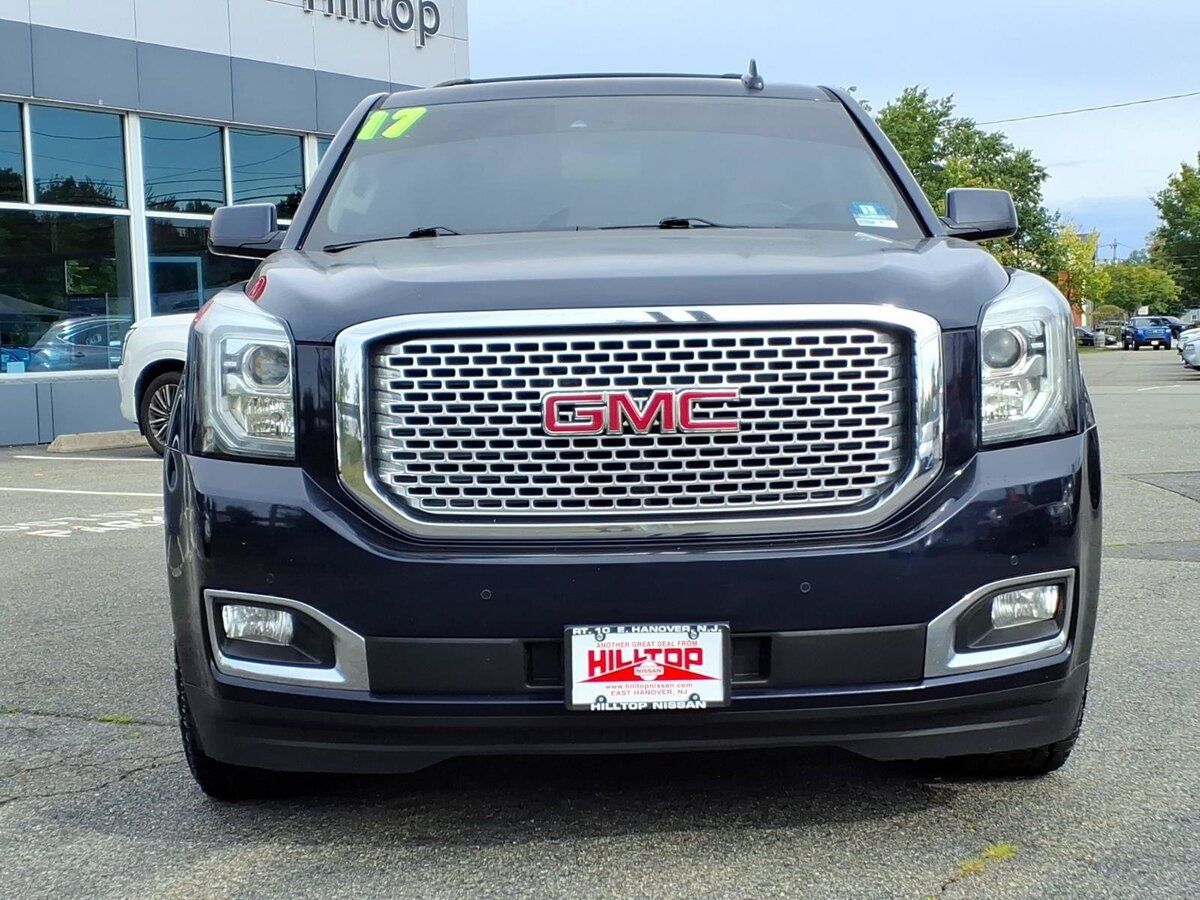 Used 2017 GMC Yukon Denali w/ Open Road Package AWD/4WD image 2