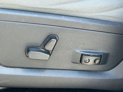 Used 2017 RAM 1500 Big Horn AWD/4WD image 29