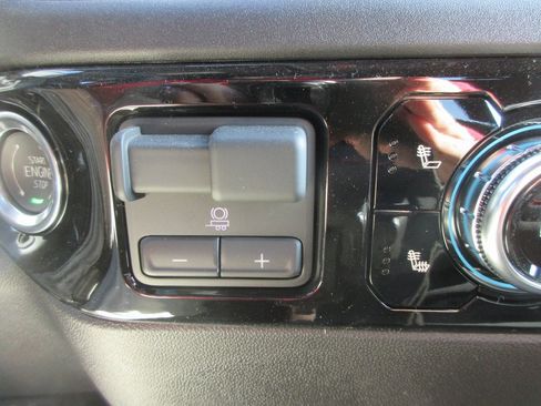 New 2026 GMC Sierra 1500 Elevation image 19