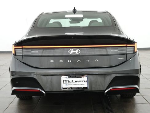 Used 2025 Hyundai Sonata SEL AWD/4WD image 4