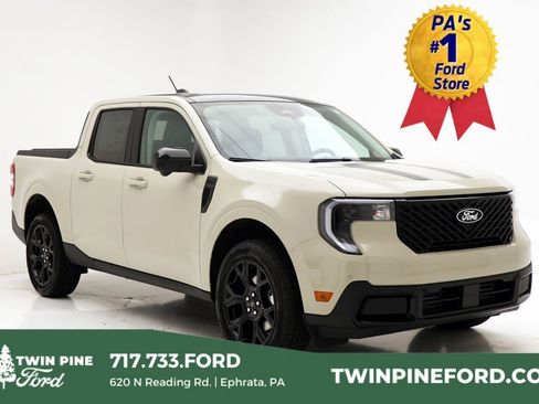 New 2025 Ford Maverick Lariat w/ Black Appearance Package image 1