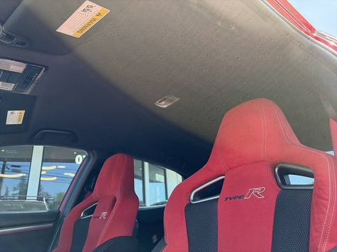 Used 2018 Honda Civic Type R image 28