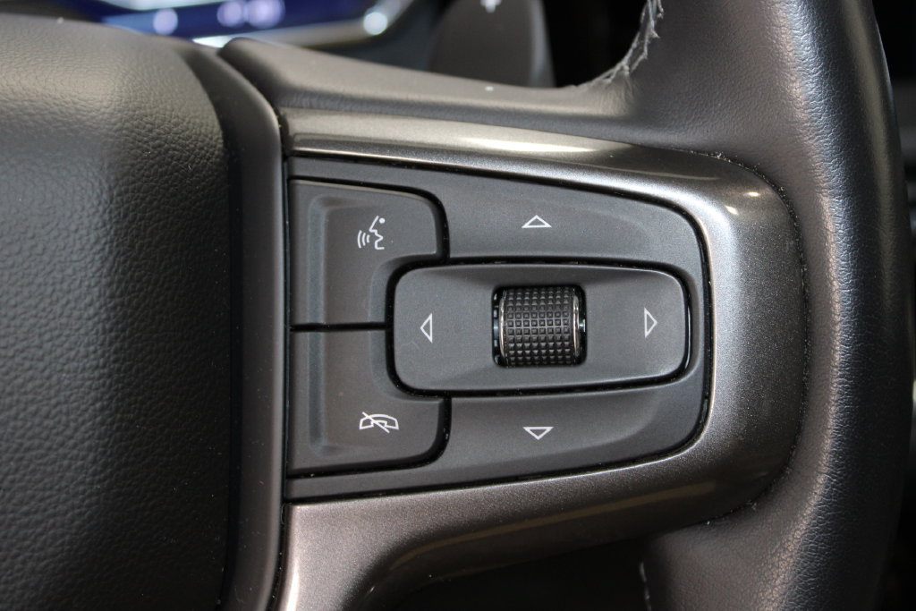Used 2024 Chevrolet Silverado 1500 High Country AWD/4WD image 29