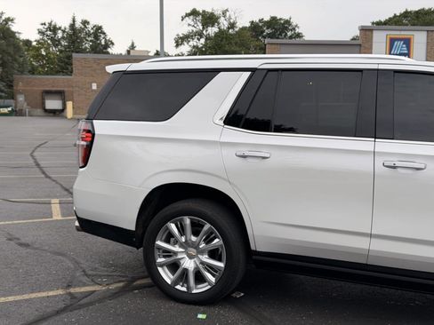 Used 2023 Chevrolet Tahoe High Country w/ Premium Package 2 AWD/4WD image 5