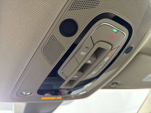 Used 2023 Audi Q5 2.0T Premium w/ Convenience Package image 7