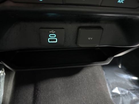 Used 2024 Ford F250 XLT image 18