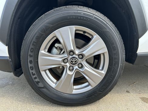 Certified 2025 Toyota RAV4 XLE FWD image 11