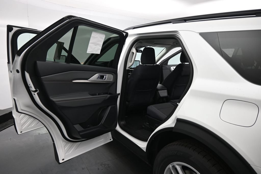 New 2026 Ford Explorer Active AWD/4WD image 18