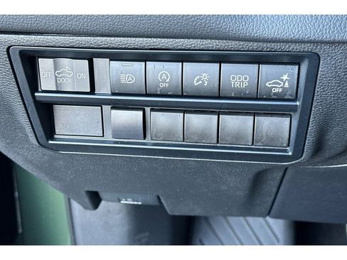 Used 2023 Toyota Tundra Limited image 31