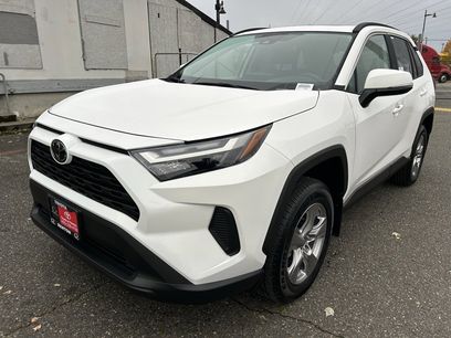 New 2025 Toyota RAV4 XLE