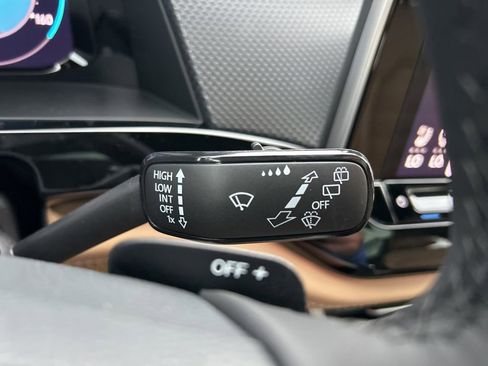 New 2026 Volkswagen Atlas Cross Sport SEL R-Line image 24