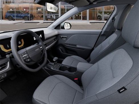 New 2026 Kia K4 LXS image 17