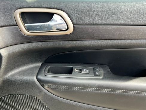 Used 2014 Jeep Grand Cherokee Altitude image 13