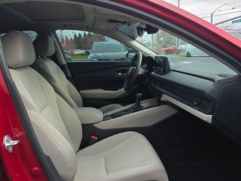 Used 2024 Honda Accord EX image 11
