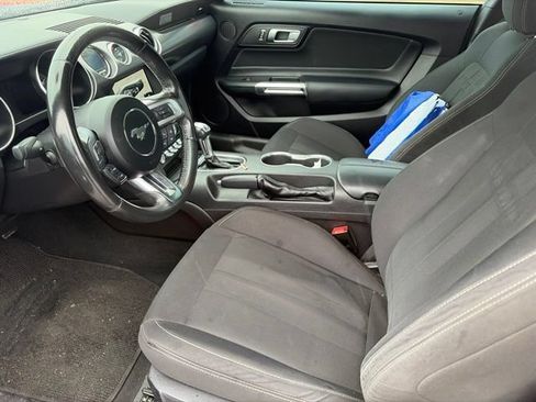 Used 2019 Ford Mustang GT w/ GT Performance Package RWD image 9
