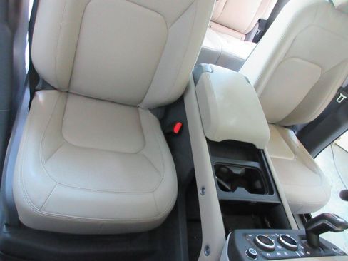 Used 2024 Land Rover Defender 110 S AWD/4WD image 29