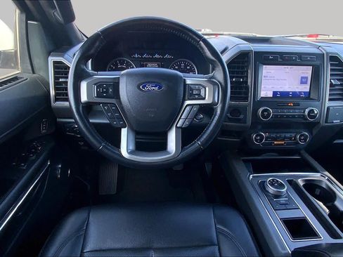Used 2021 Ford Expedition XLT RWD image 6