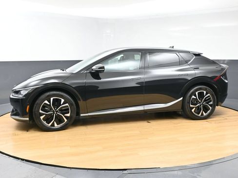 Used 2024 Kia EV6 Wind w/ Wind Technology Package AWD/4WD image 6