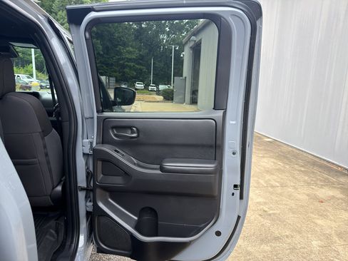 Certified 2026 Nissan Frontier SV w/ All-Weather Content Package AWD/4WD image 16