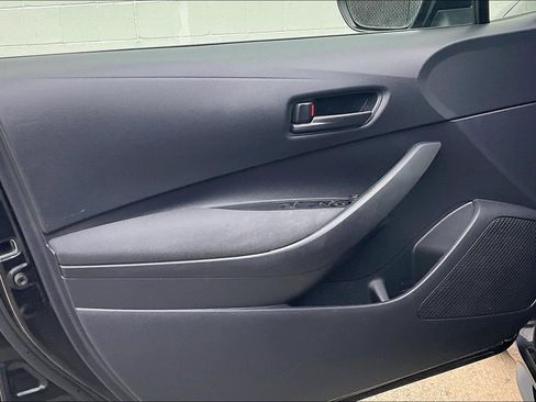 Used 2024 Toyota Corolla LE FWD image 27