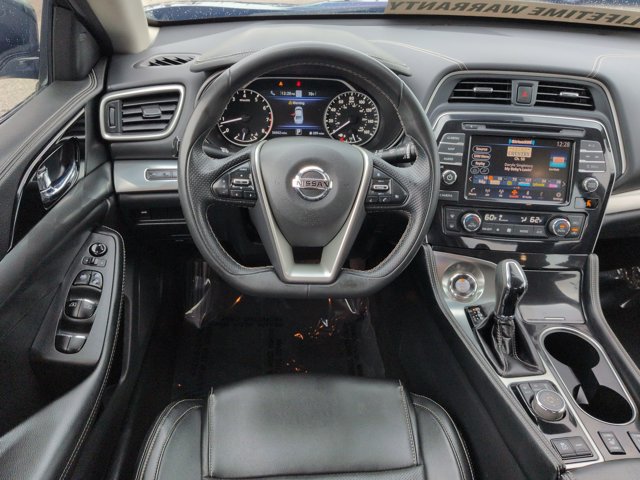 Used 2022 Nissan Maxima SV w/ Floor Mat Group FWD image 16