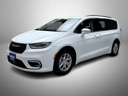 Used 2022 Chrysler Pacifica Touring-L