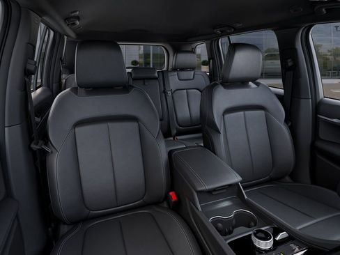 New 2025 Jeep Grand Cherokee Limited w/ MOPAR Finishing Package image 16