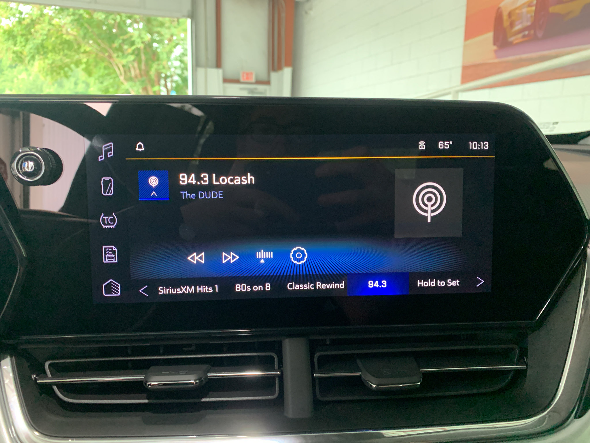 New 2026 Chevrolet Trax LT w/ LT Convenience Package FWD image 16