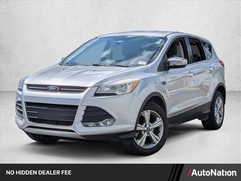 Used 2016 Ford Escape SE FWD image 1