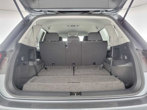 Used 2024 Volkswagen Tiguan S FWD image 10