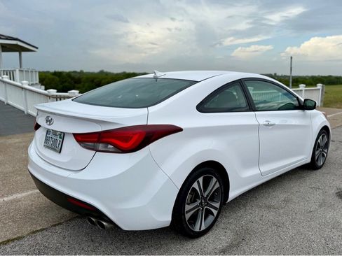 Used 2014 Hyundai Elantra w/ Option Group 2 image 5