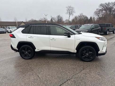 Used 2019 Toyota RAV4 XSE image 2