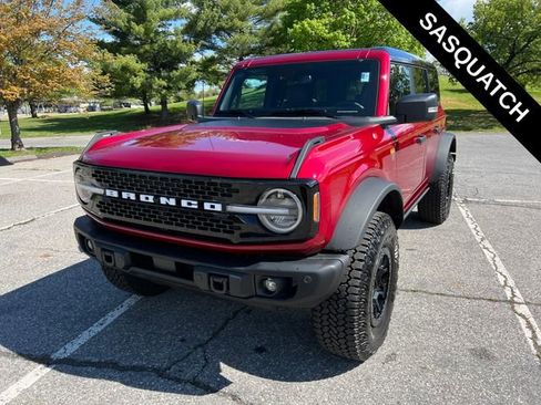 Used 2025 Ford Bronco Badlands AWD/4WD image 4