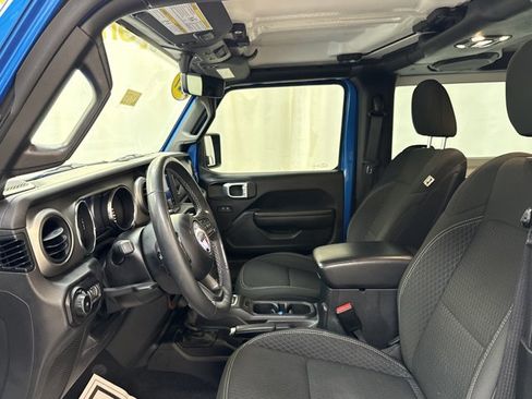 Used 2021 Jeep Wrangler Sport AWD/4WD image 16