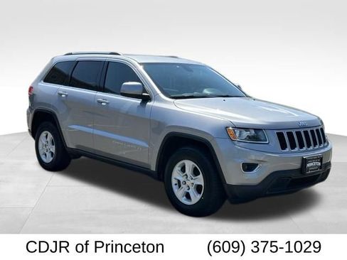 Used 2014 Jeep Grand Cherokee Laredo w/ Quick Order Package 23E AWD/4WD image 1