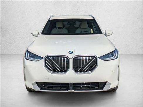 Used 2026 BMW X3 xDrive30 w/ Premium Package image 6