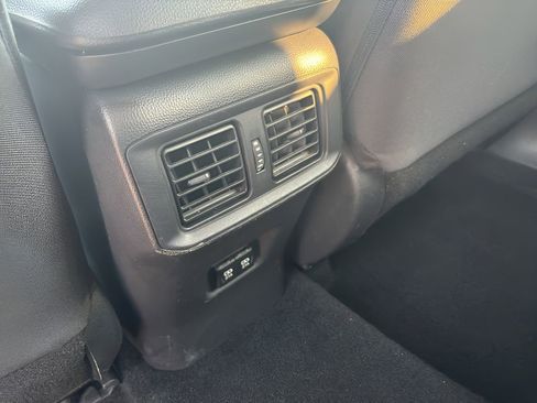 Used 2019 Toyota RAV4 XLE w/ Convenience Package image 14