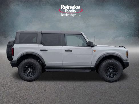 New 2026 Ford Bronco Badlands AWD/4WD image 4